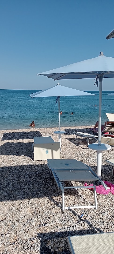 Stabilimento Balneare Lido Dei Pini