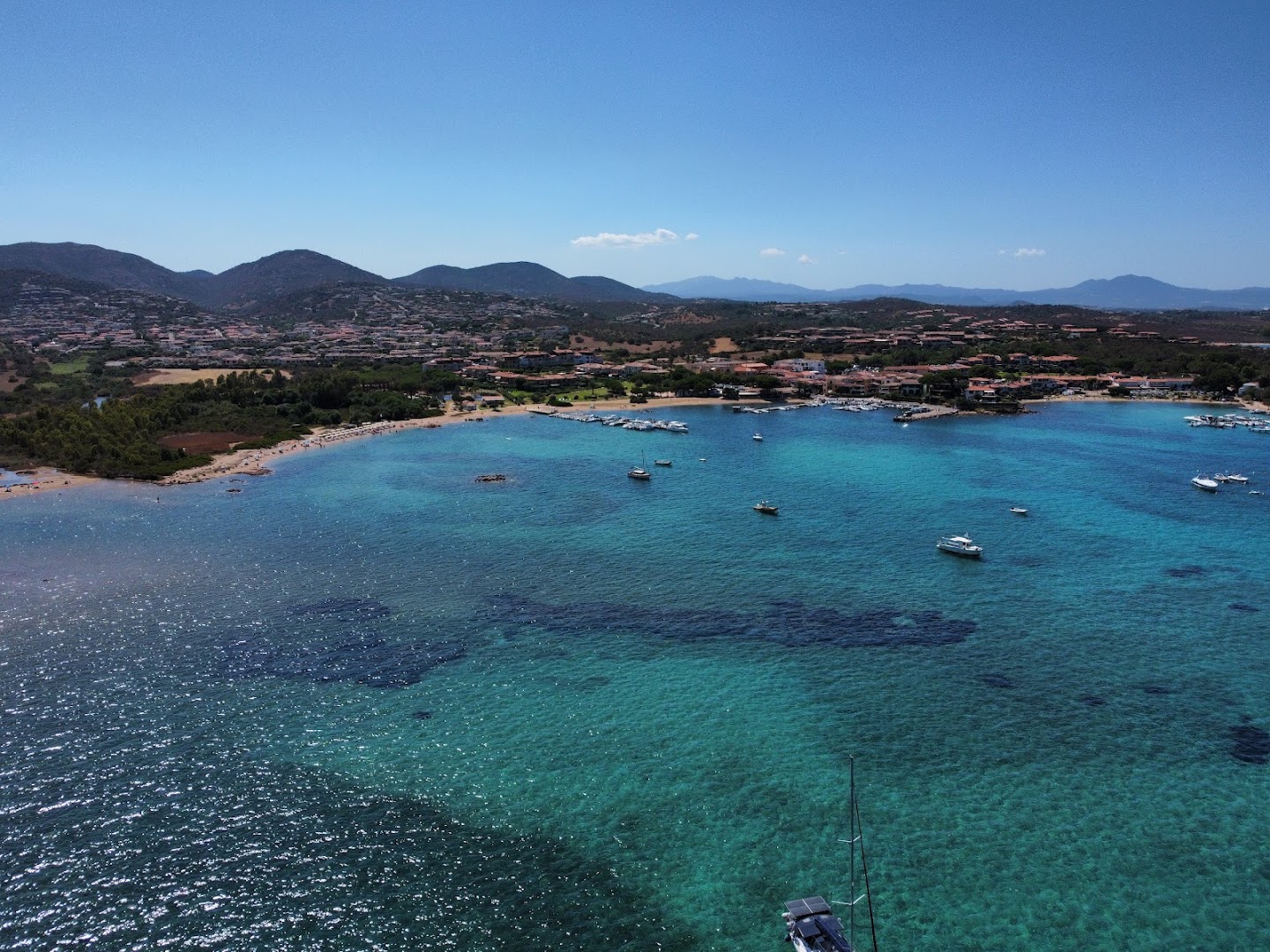 Stabilimento Balneare Tavolara Beach | Beach Bar - Noleggio Ombrelloni e Lettini, Loiri Porto San Paolo