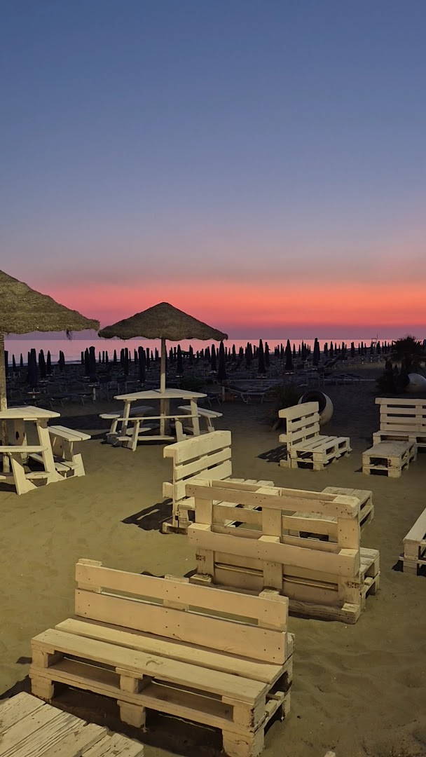 Stabilimento piccola Capri -ristorante-bar-pizzeria