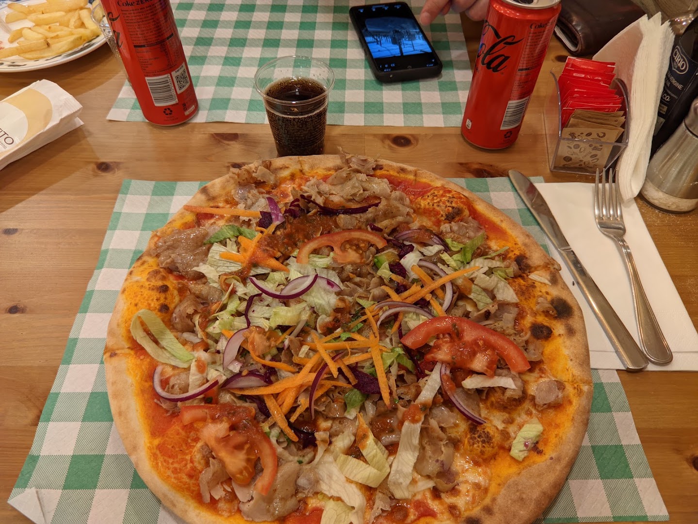 Star Istanbul Kebab pizza