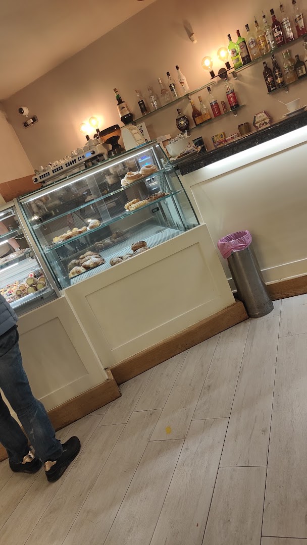 Stargate Gelateria Pasticcieria