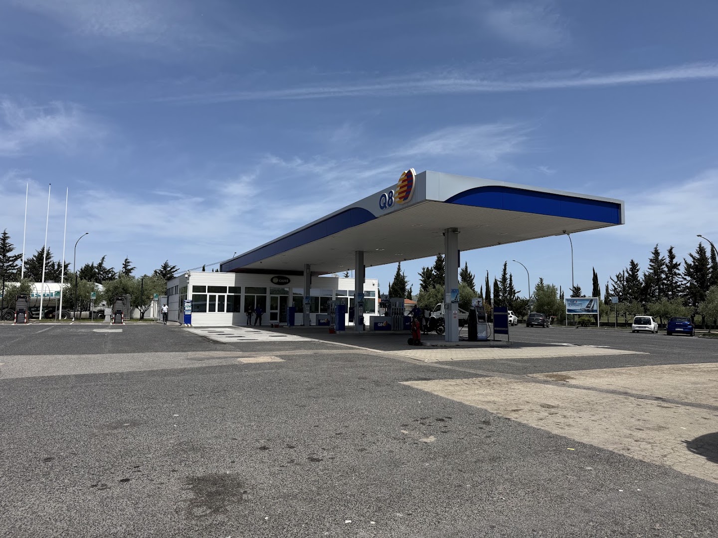 Stazione di servizio Q8 Giave ovest, Giave