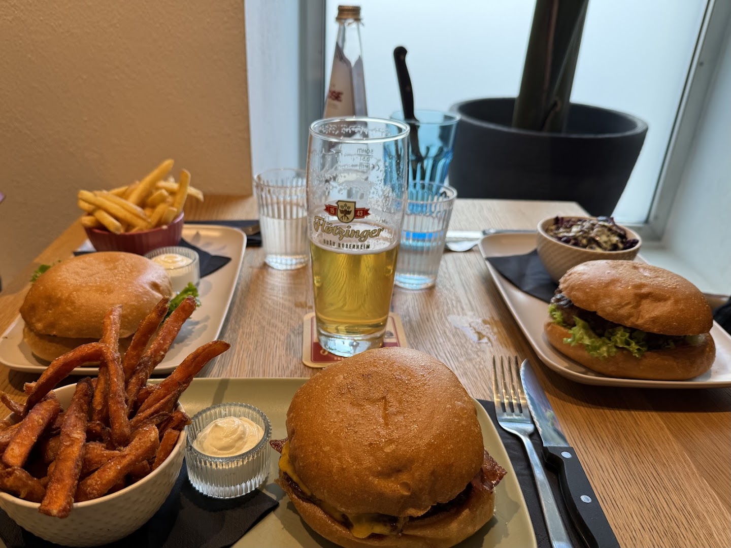 Steb's . burger & more