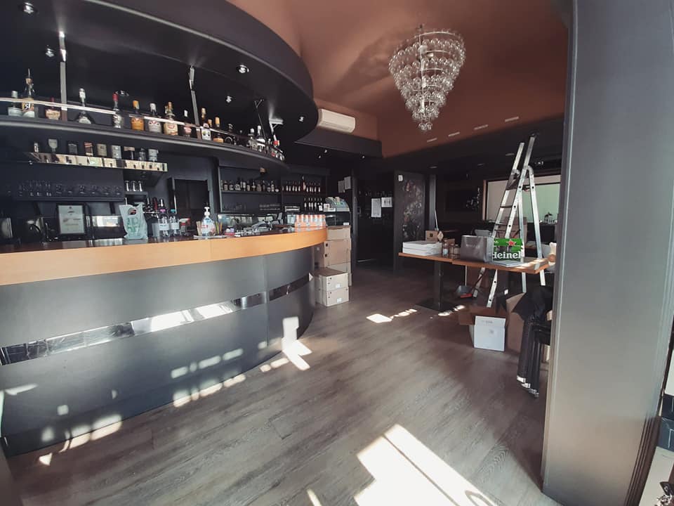 Stella bar