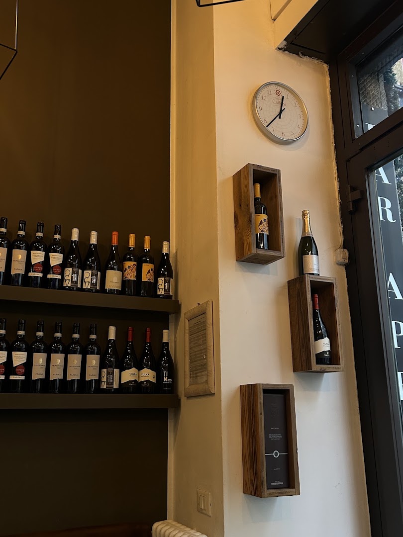 Stoica, Milano