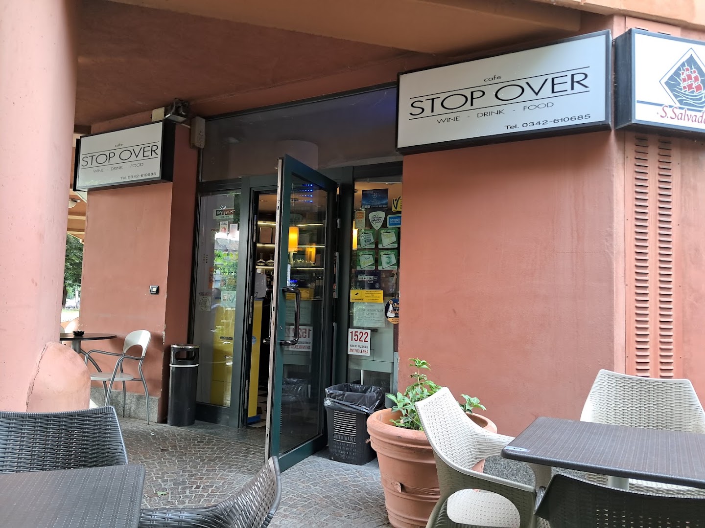 Stop Over Wine