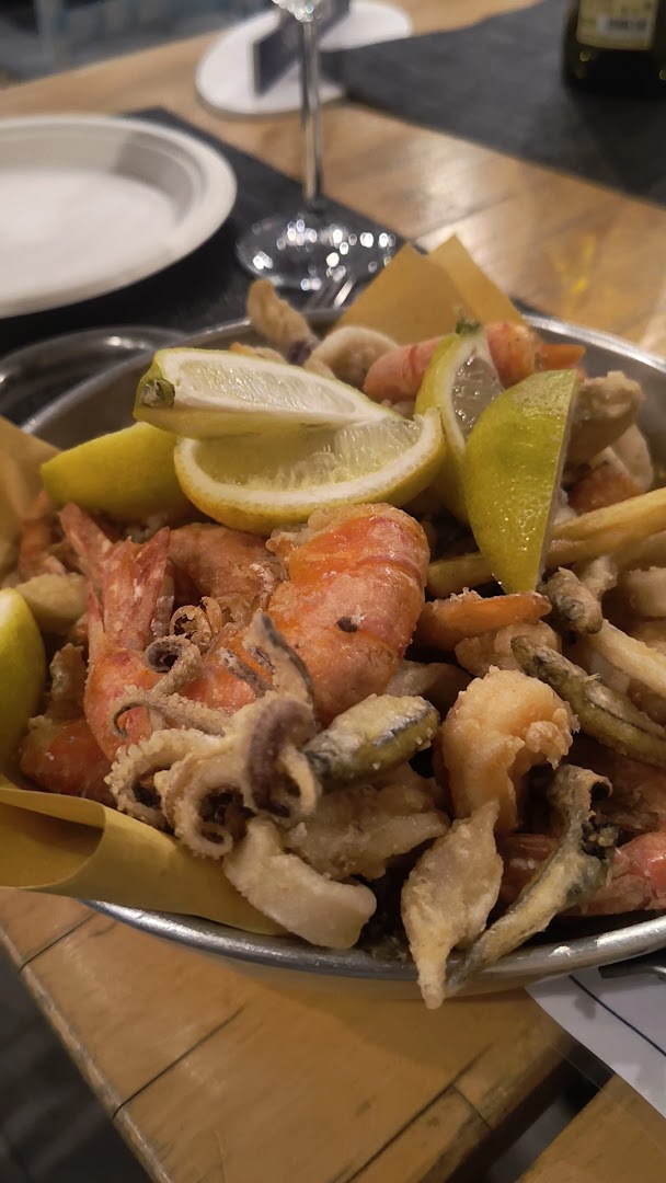 Stopesce - Pescheria con cucina
