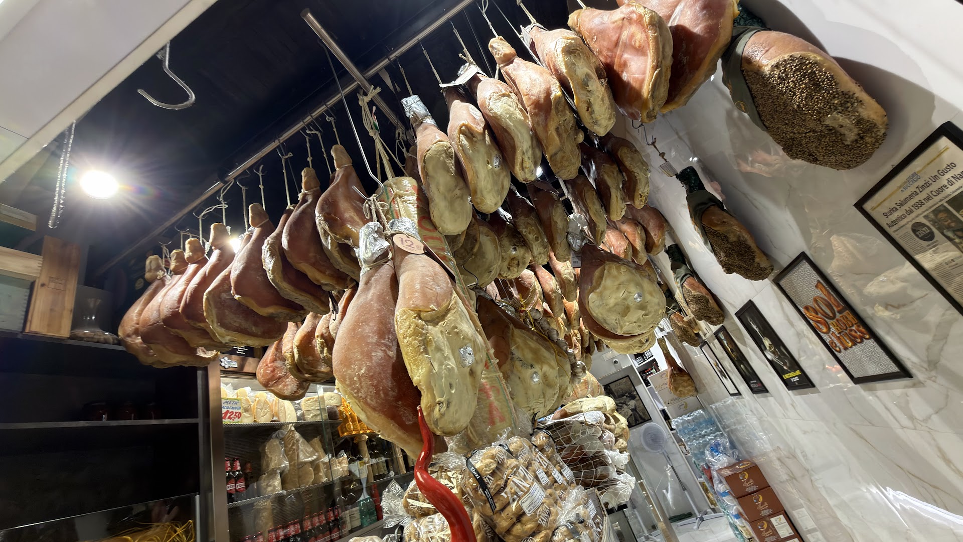Storica Salumeria Zinzi, Napoli