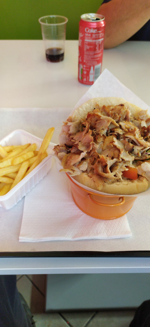 Strada Grill Doner Kebab e pizza