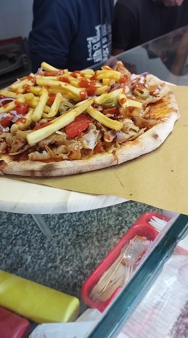 Strada Grill Pizza Kebab Centrale