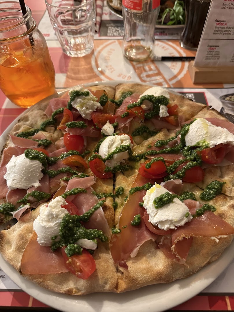 STRAFUD Pizzeria con Cucina