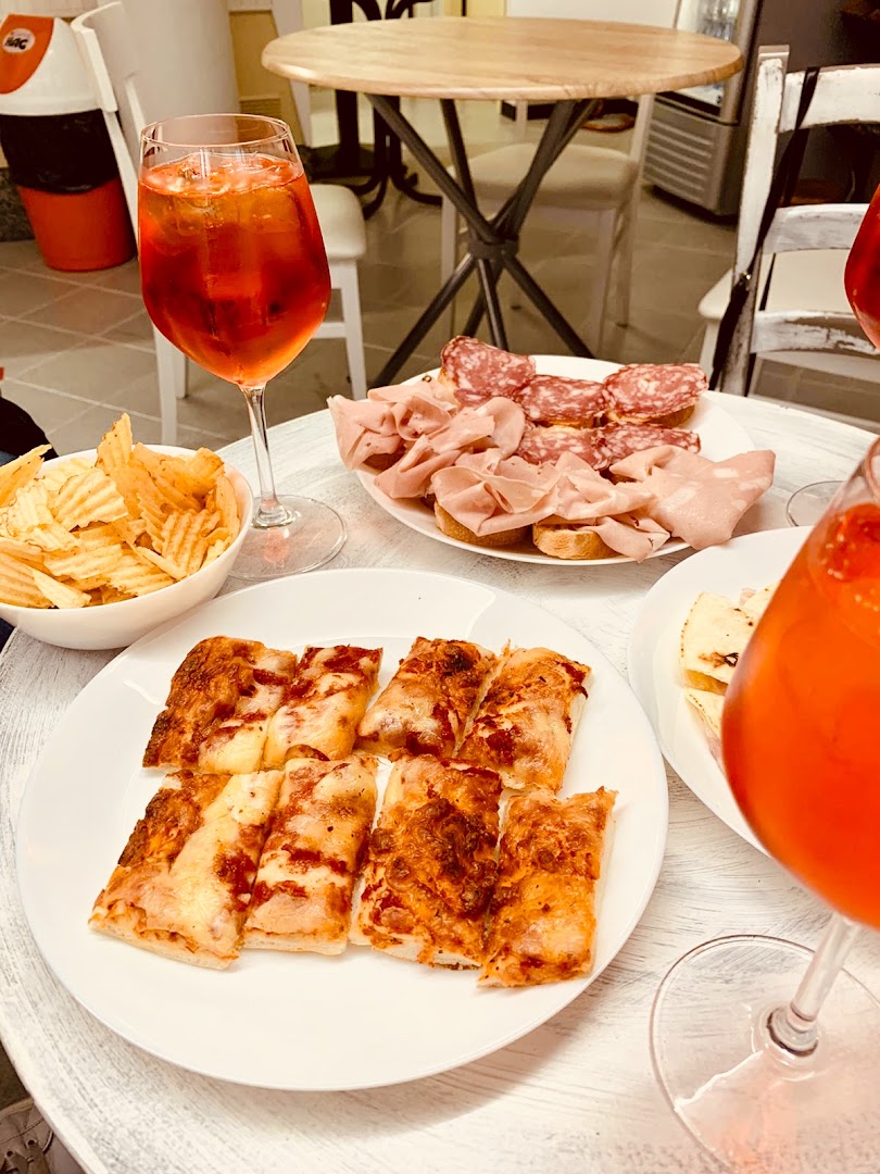 Stregatto Bar