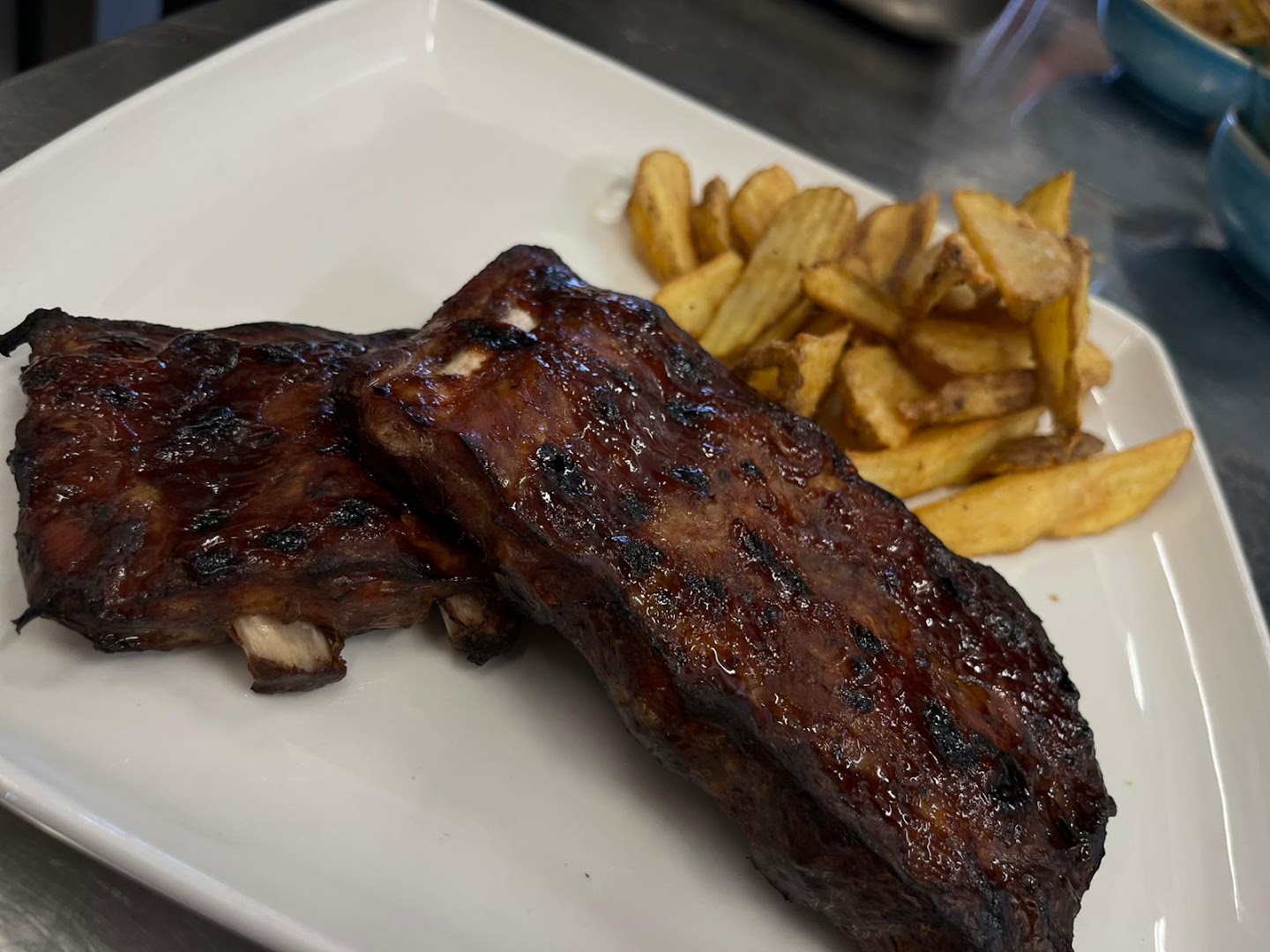 STUBE GRILL & PIZZA