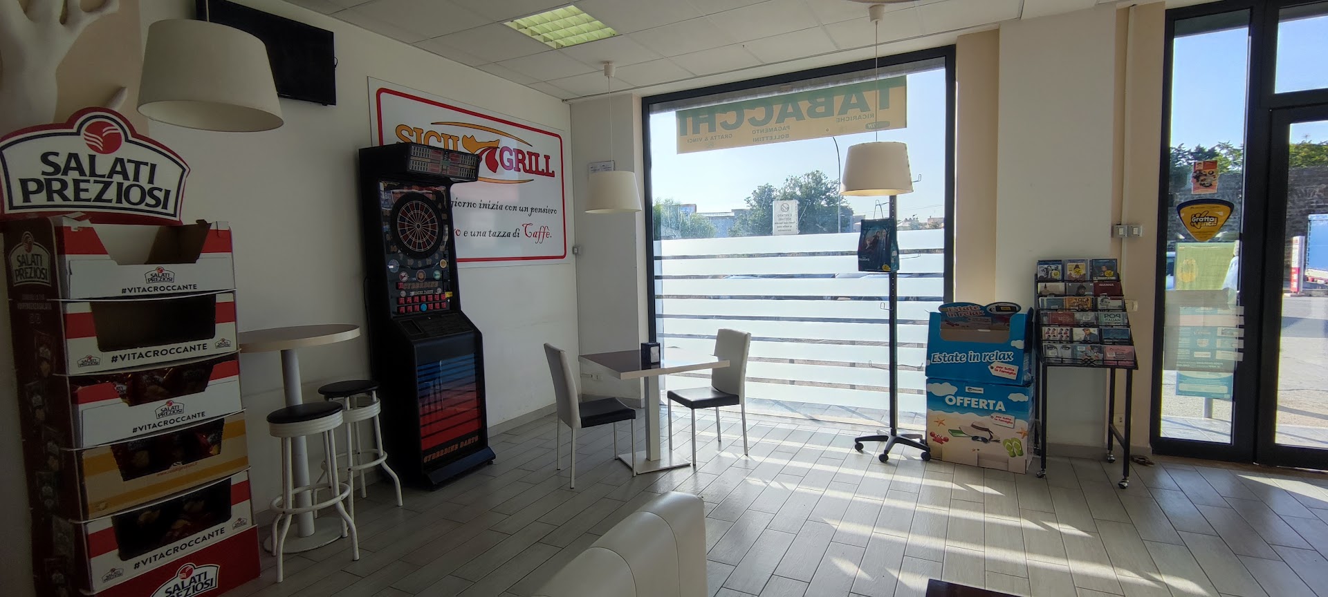 Studio Bar