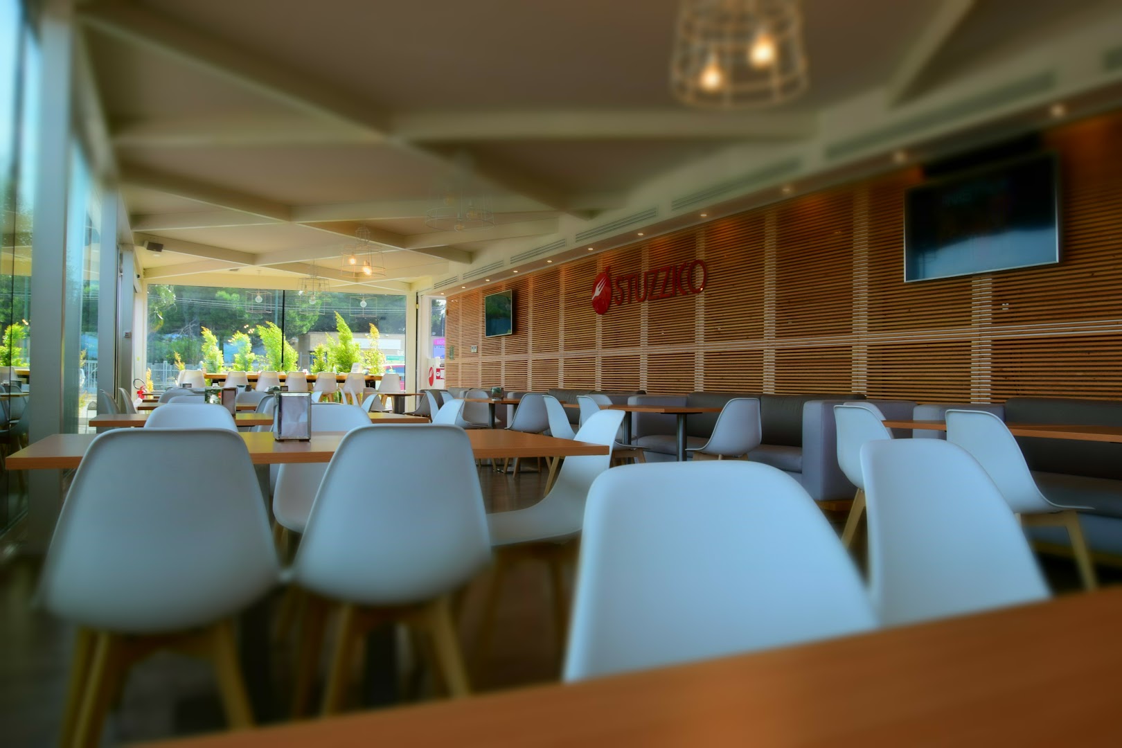 STUZZICO ristorante self service pizzeria caffetteria