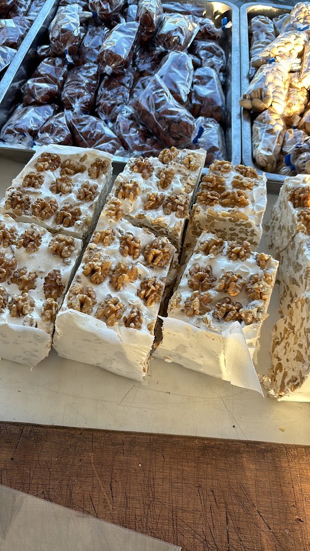 Su Castagneri, torrone, dolciumi e frutta secca