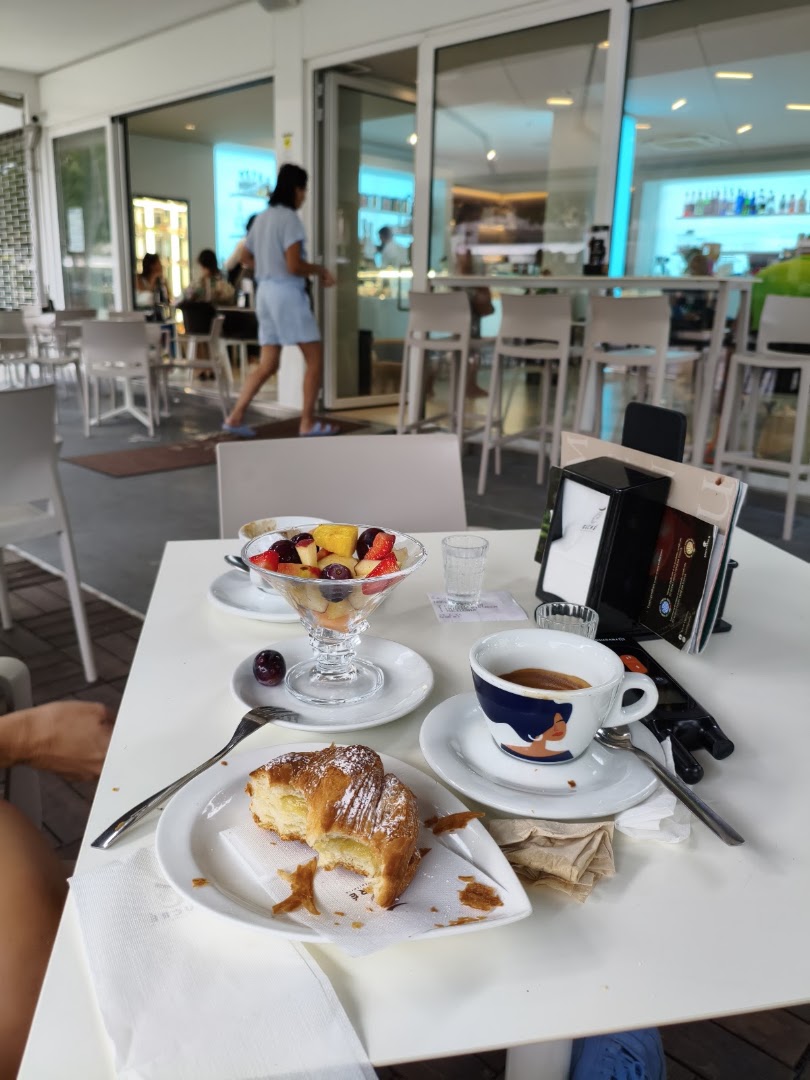 Sucré drink & food