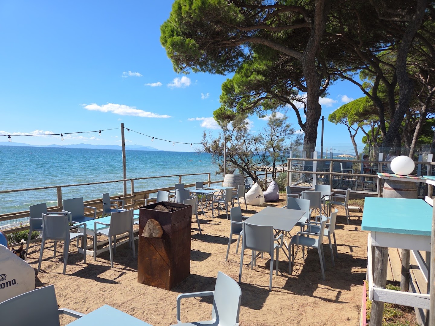 Sunny Hill Bar
