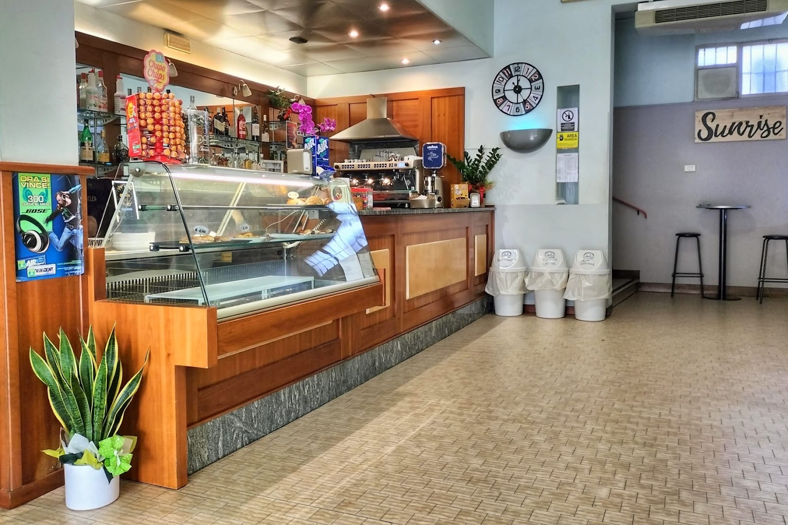 Sunrise - Bar - Pizzeria