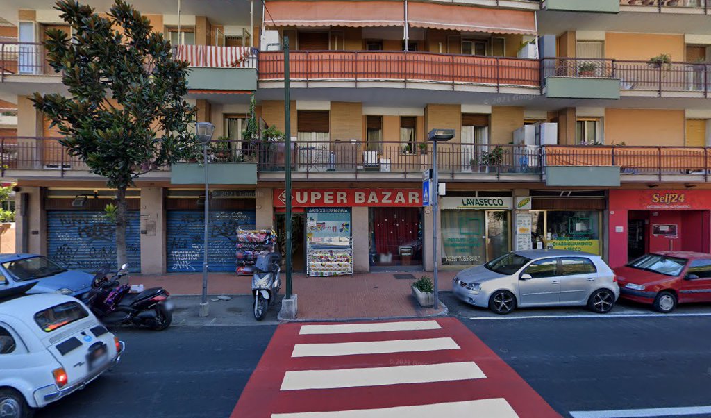 Super Bazar di Zhou Wei, Ventimiglia