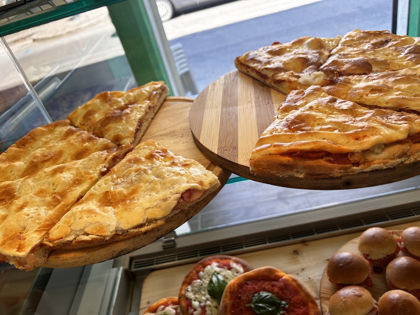 Super Luigi Pizza