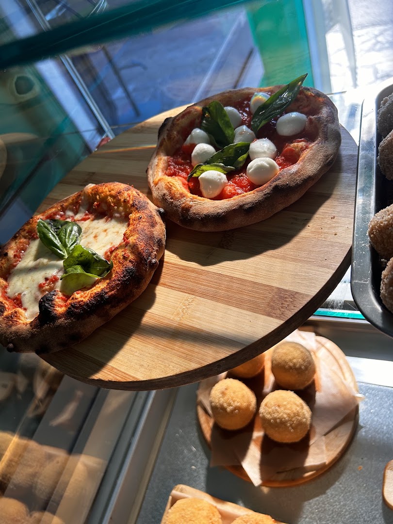 Super Luigi Pizza