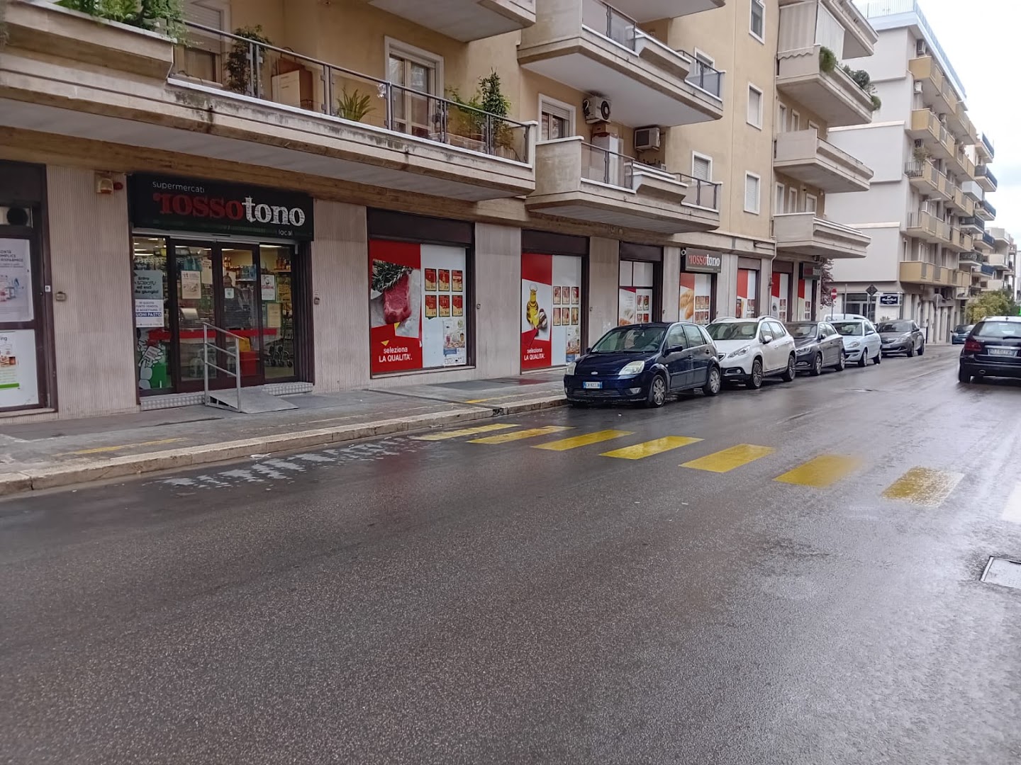 Supermercati Rossotono Local, Andria