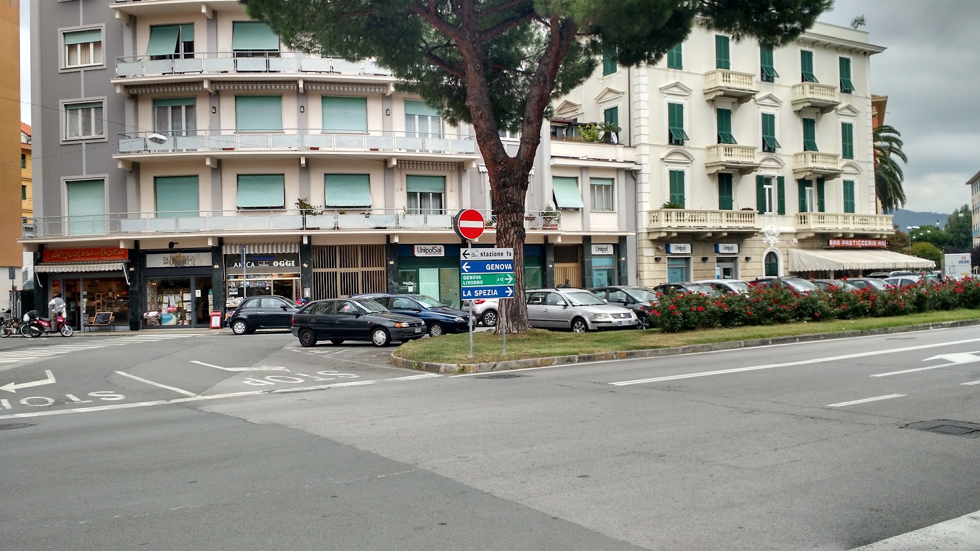 Supermercato Carrefour Express piazza repubblica 28