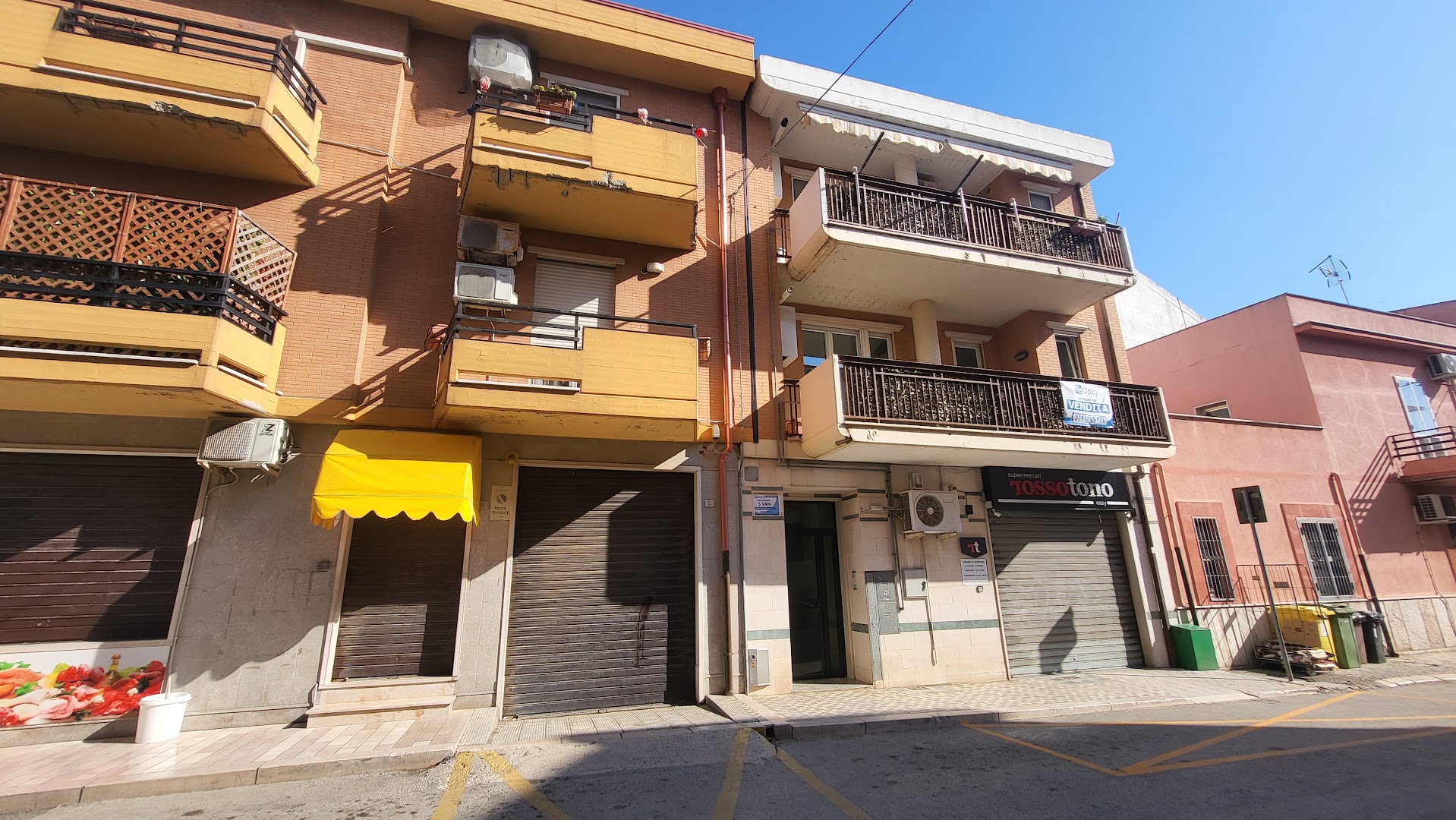 Supermercato Rossotono di PIO s.r.l.s., Lesina