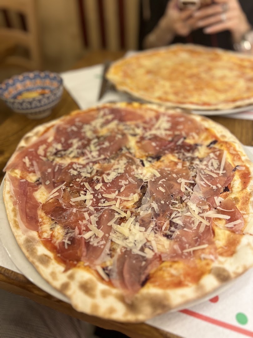 Superpizza Milano - pizze senza lievito e integrali