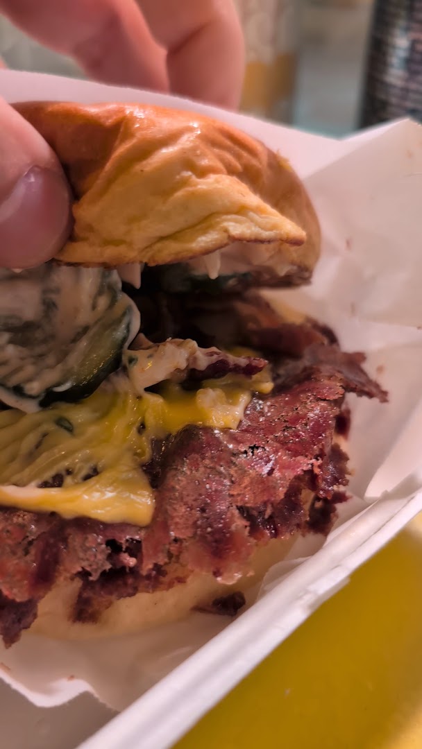 SUPERSONIC SAN SALVARIO - Smash Burgers & Fries