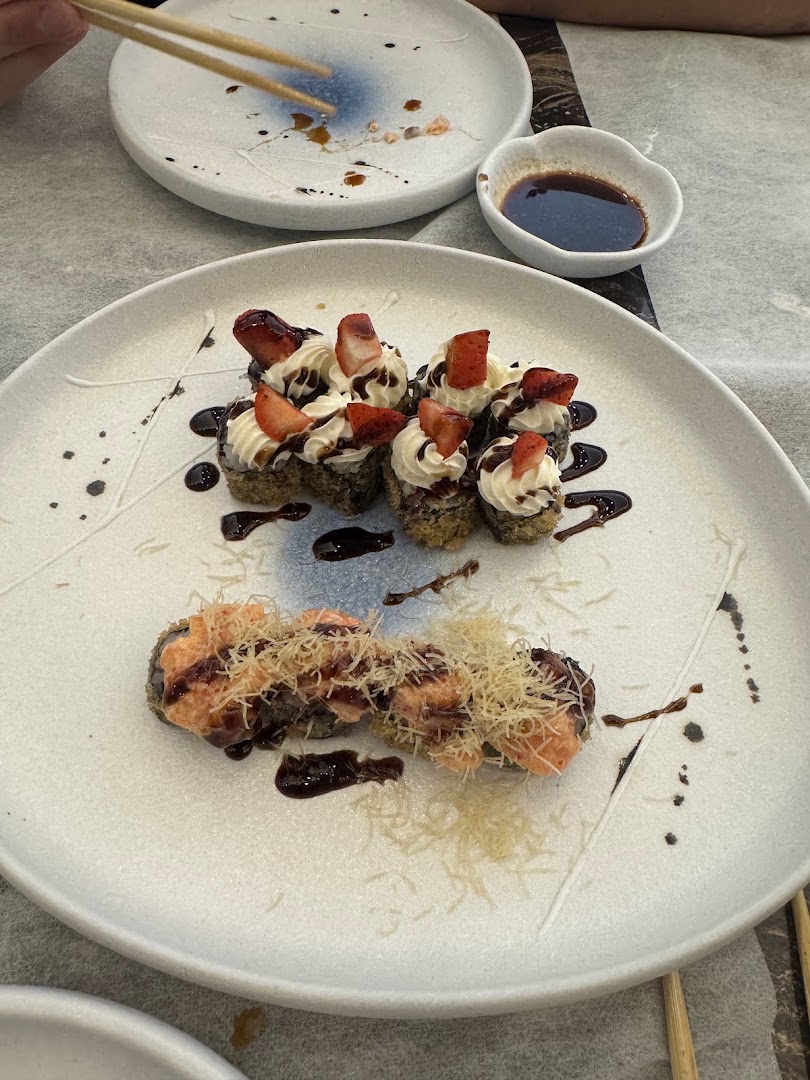 SUSHI IZUMI