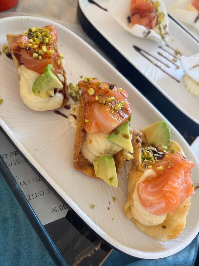 SUSHI IZUMI