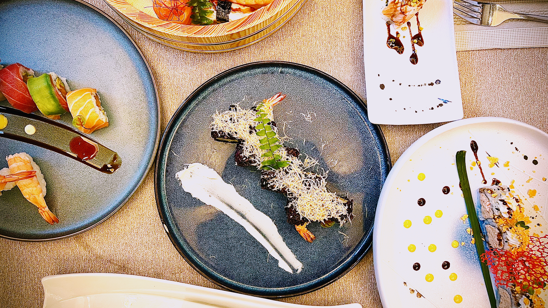 SUSHI IZUMI
