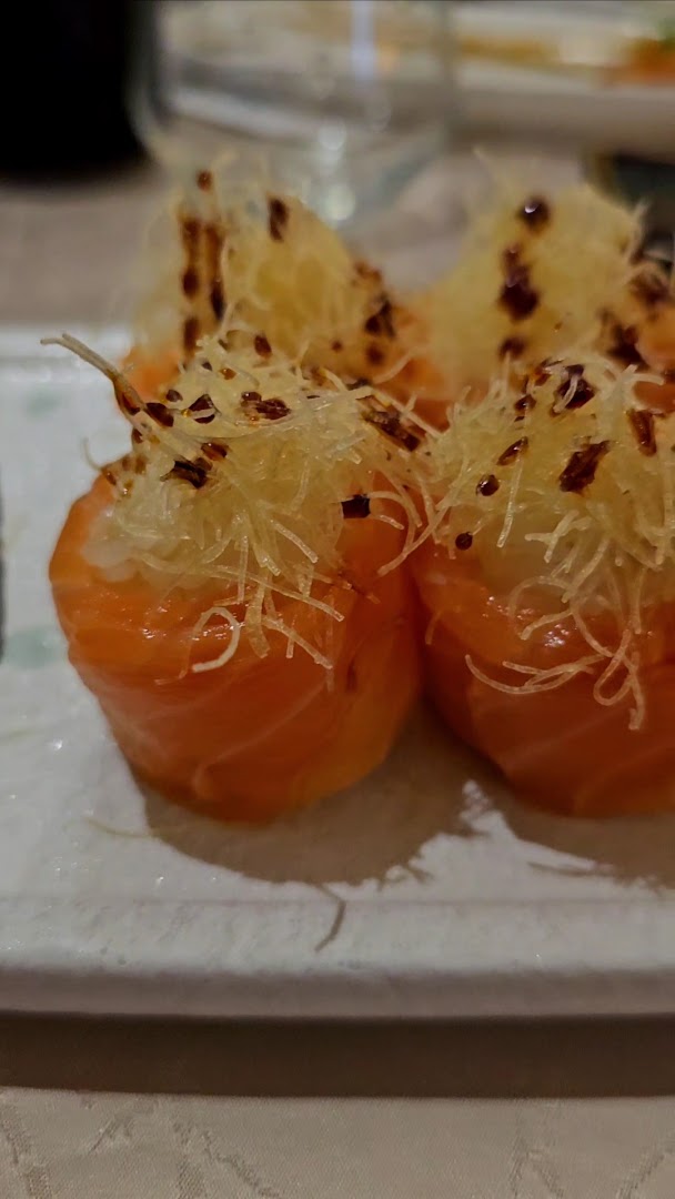 SUSHI MOYA