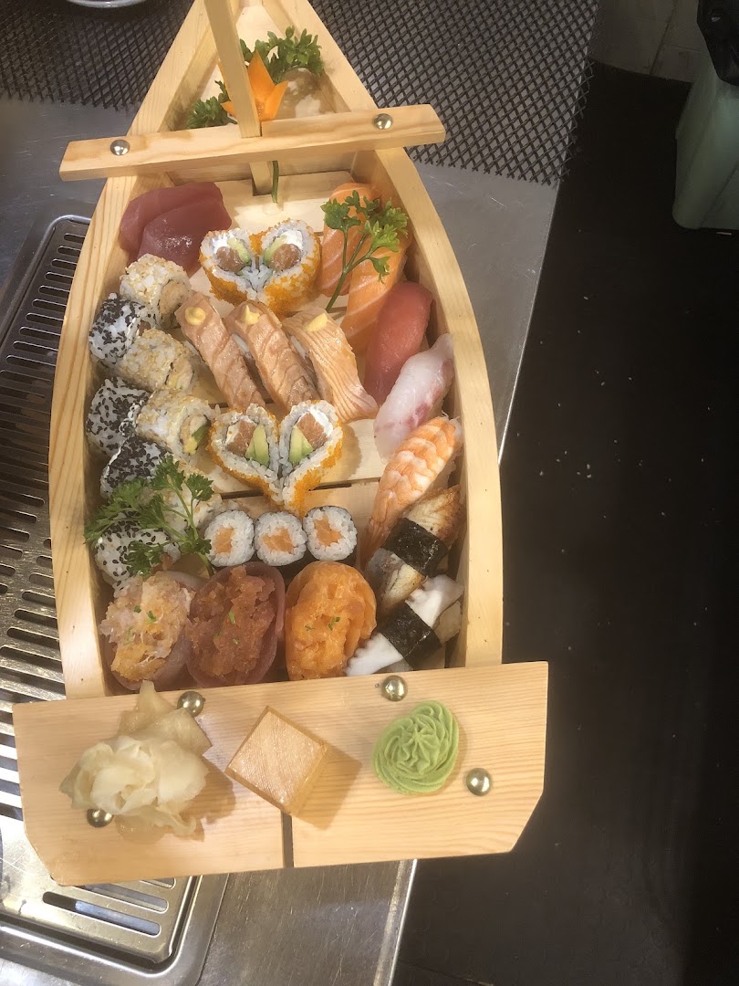 Sushi Thai Lana, Lana