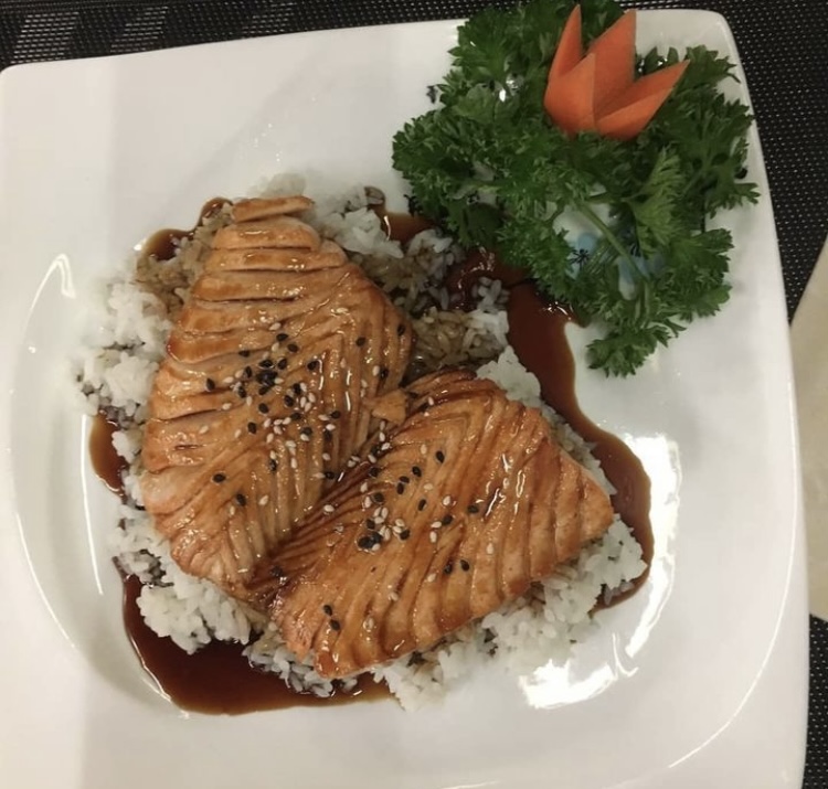 Sushi Thai Lana