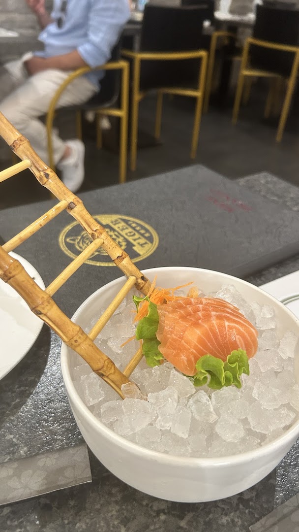 Sushi Tiger Alba