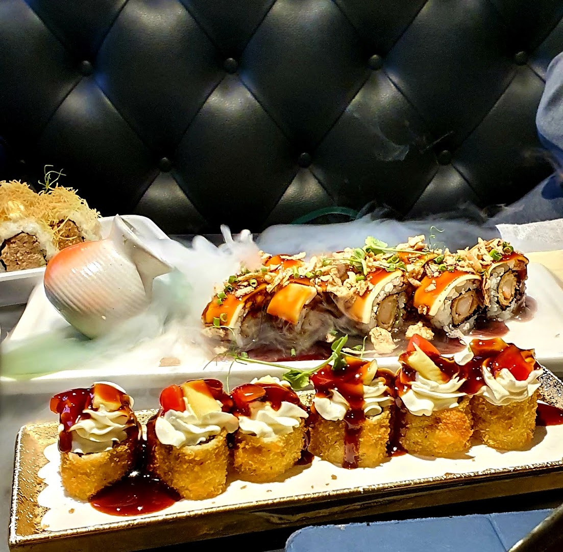 SushiWa • Wine & Asian Food