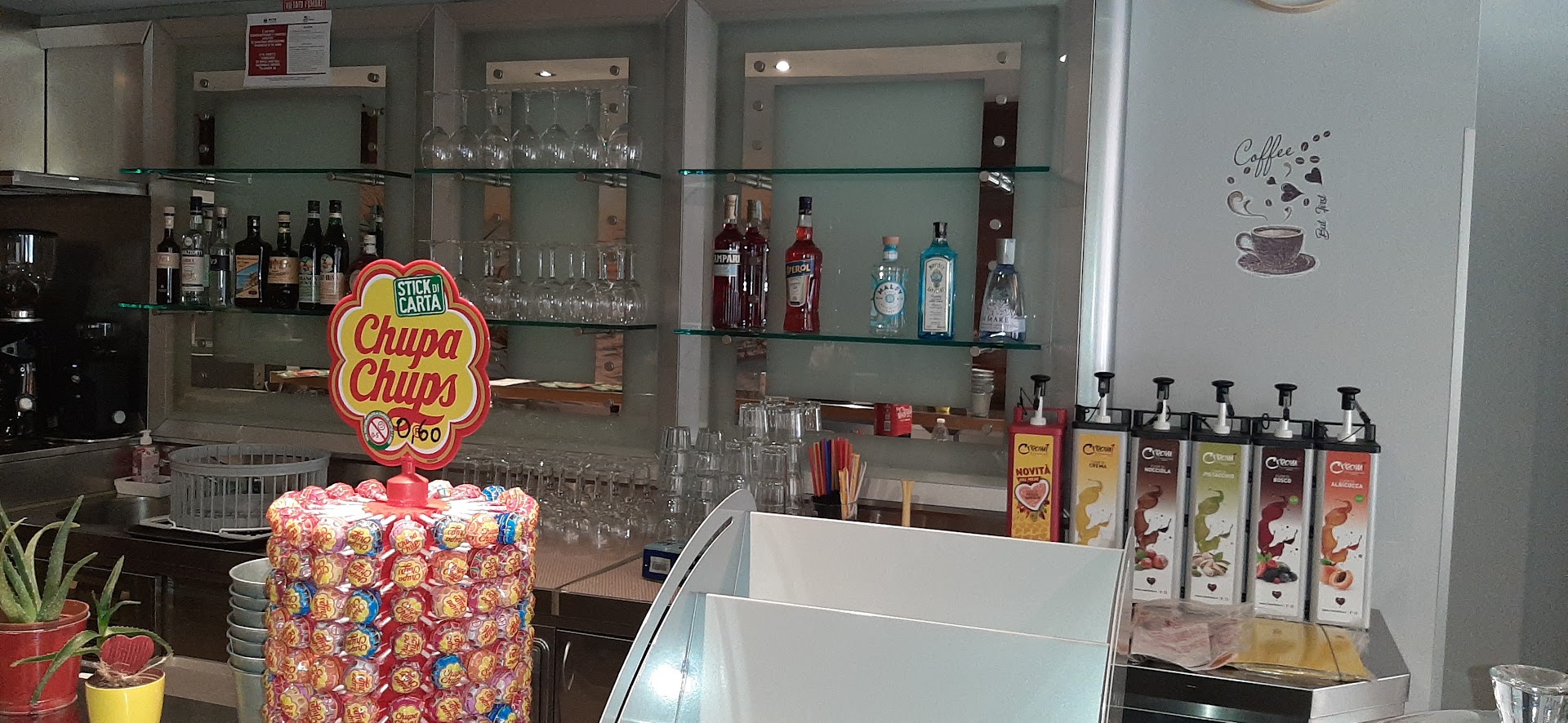 SWEET REBEL Coffee Bar, Taglio di Po