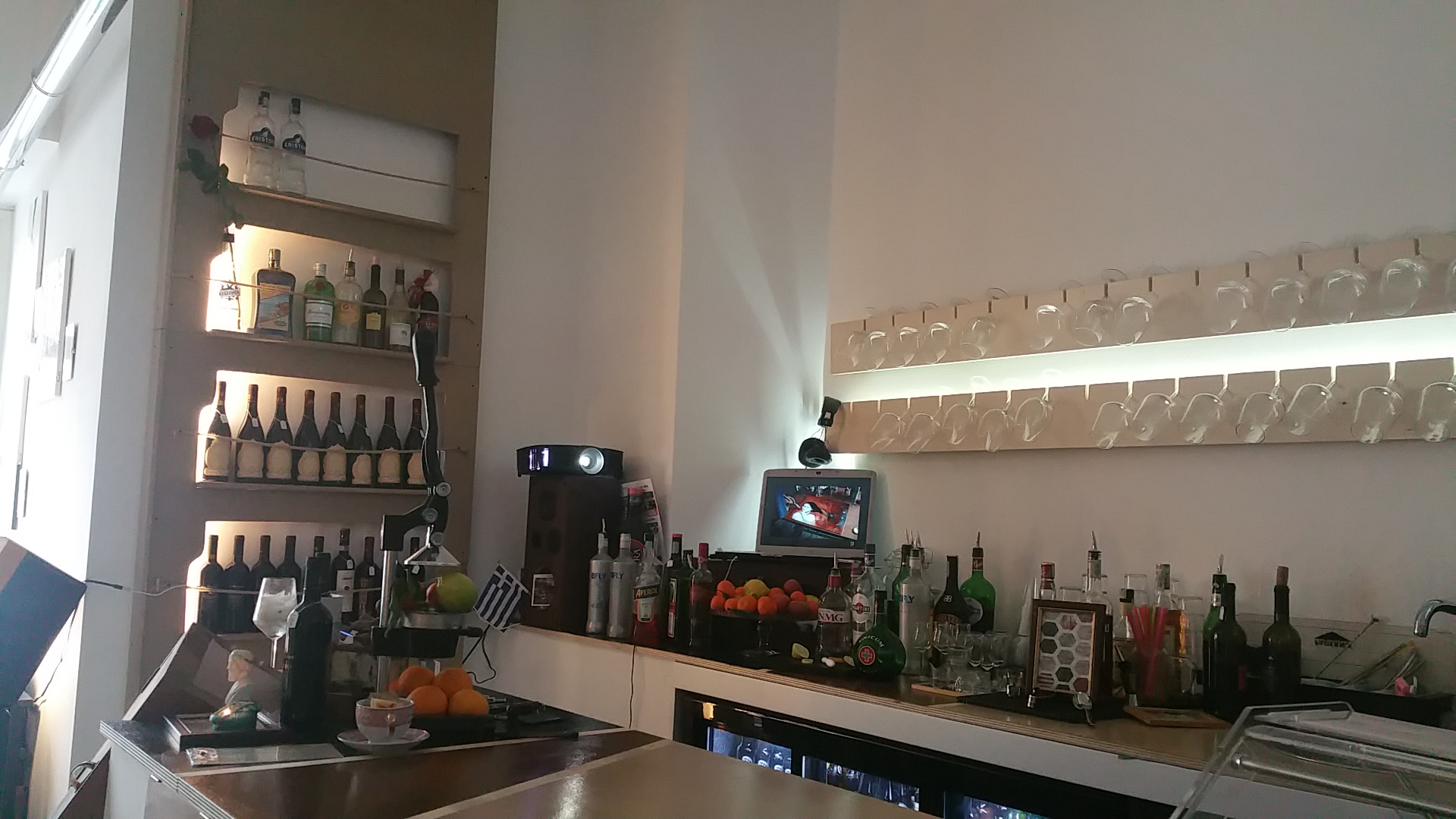 Symposio, context cafè, Cassino