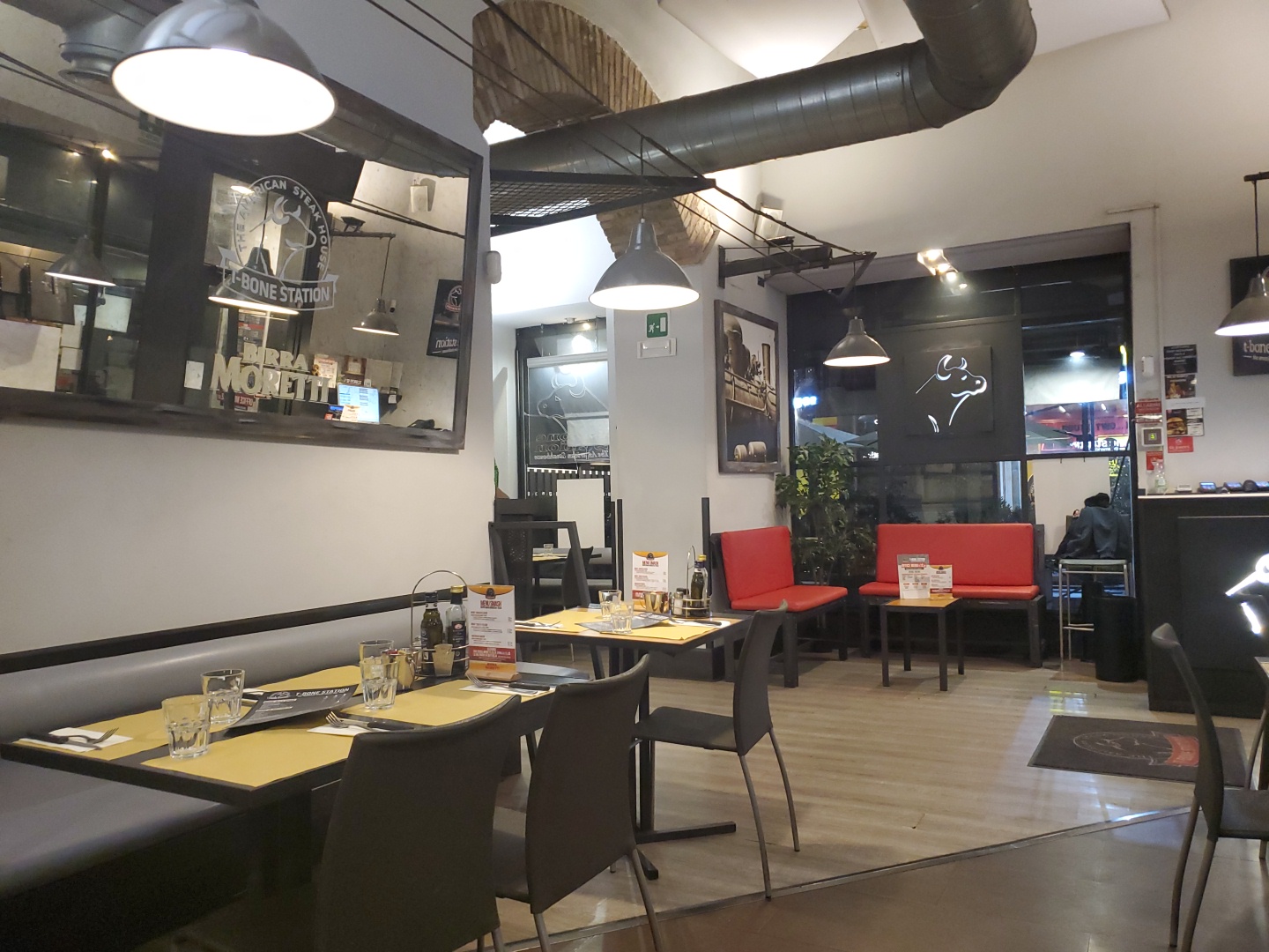 T - Bone Station - Prati