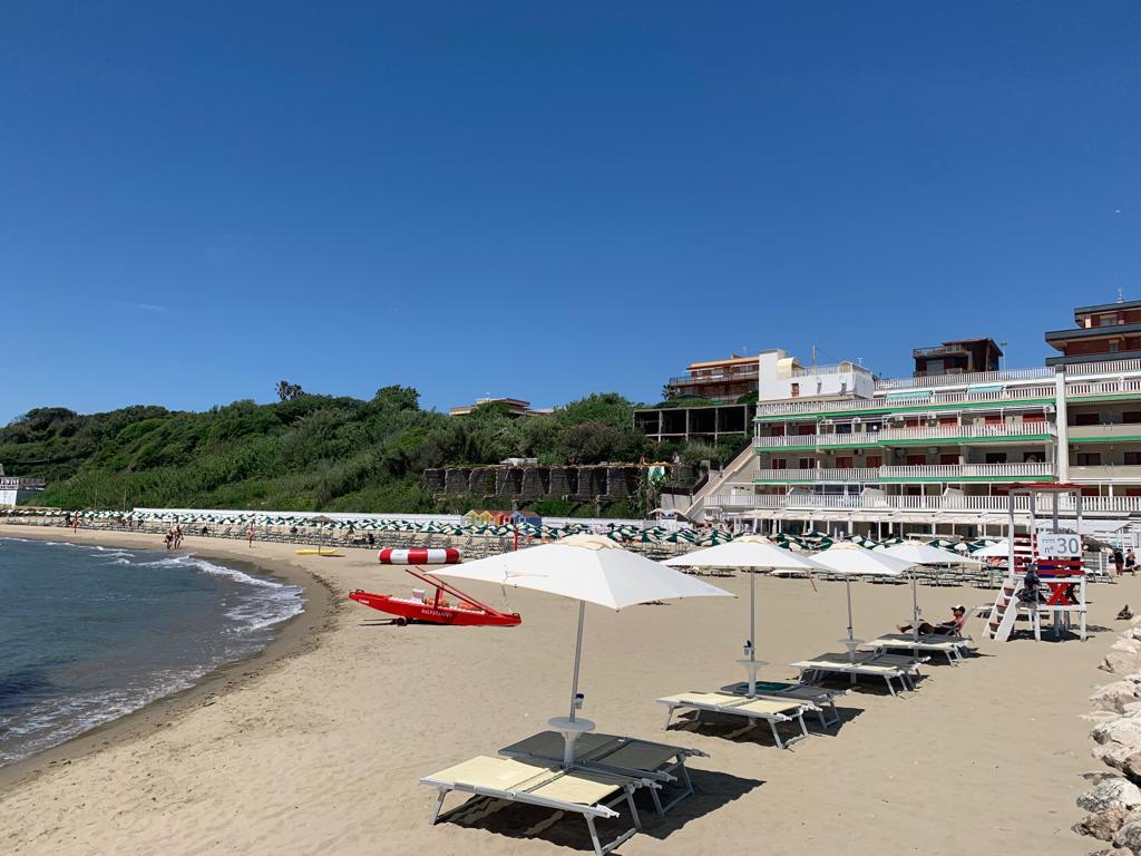 T-village beach, Anzio