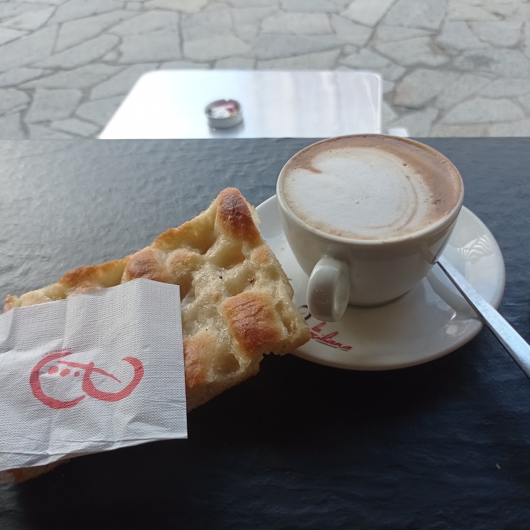 Tabaccheria La Suerte, Cogorno
