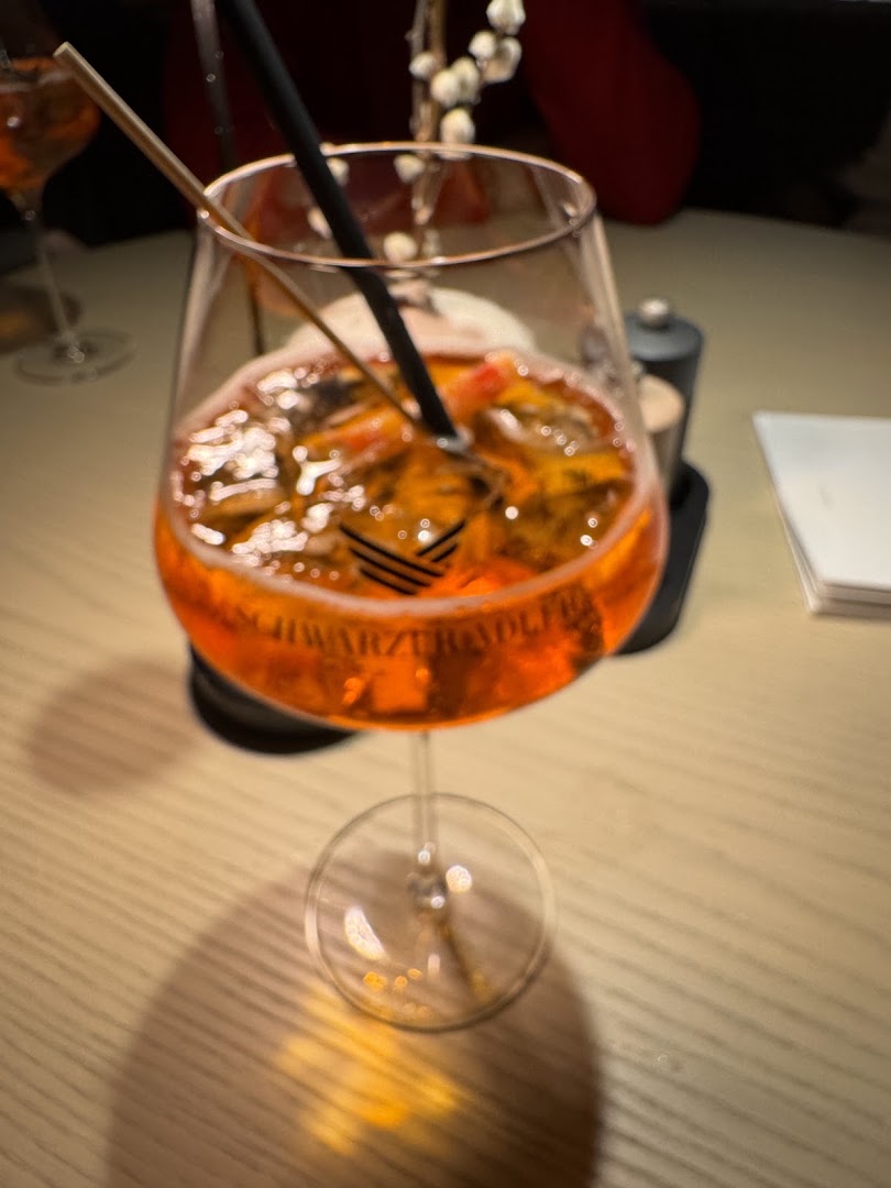 Tagesbar Schwarzer Adler