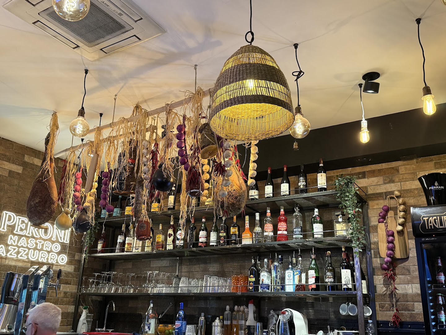 Tagliere Alcolico, Napoli
