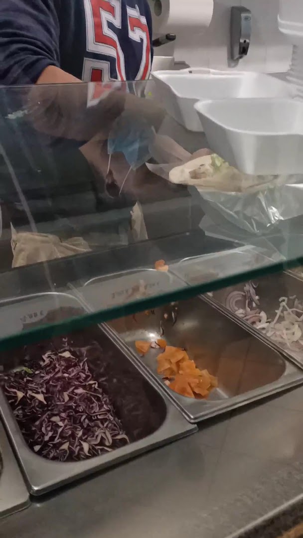 Taj Mahal Pizzeria Kebab
