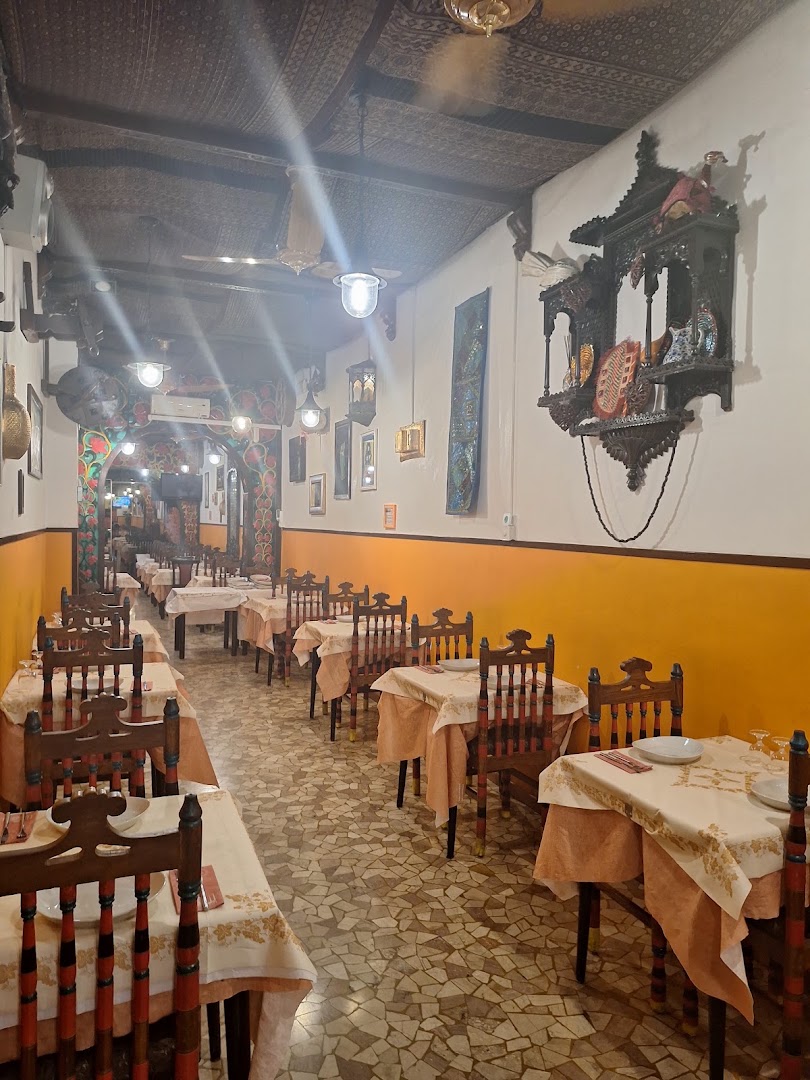 Taj Mahal Ristorante Indiano Halal Food