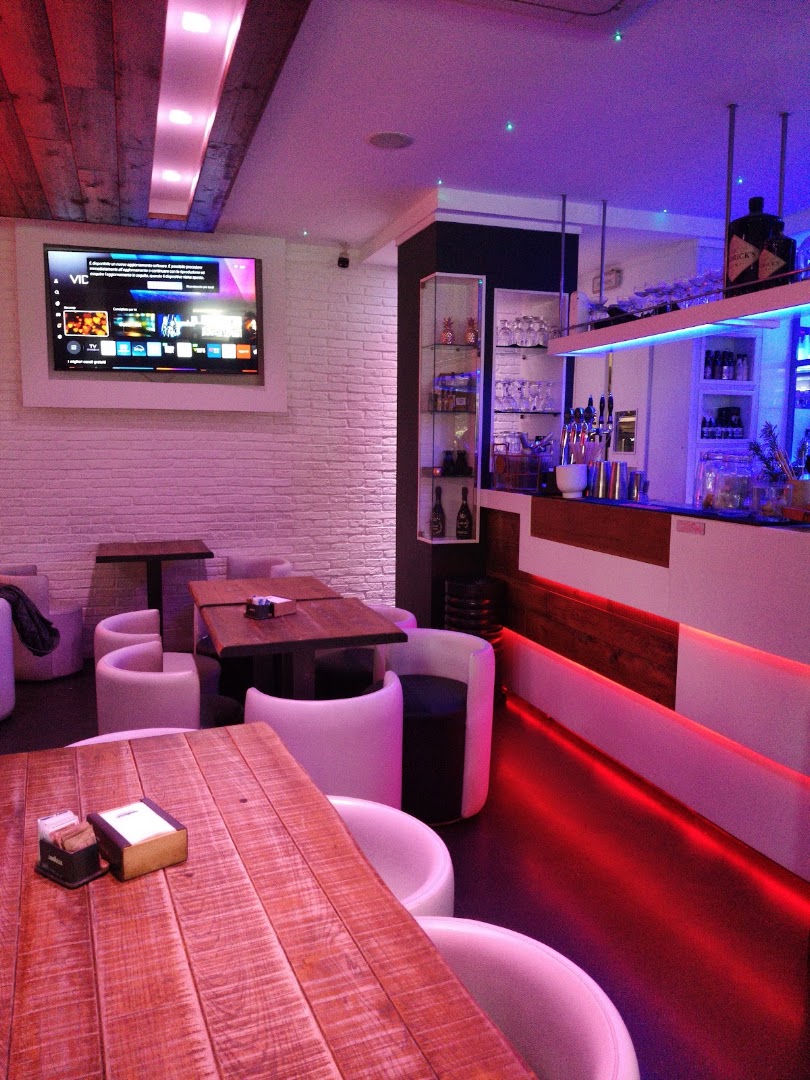 Talent Club lounge bar