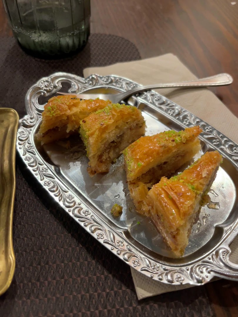 Tanur Cucina Persiana, Roma